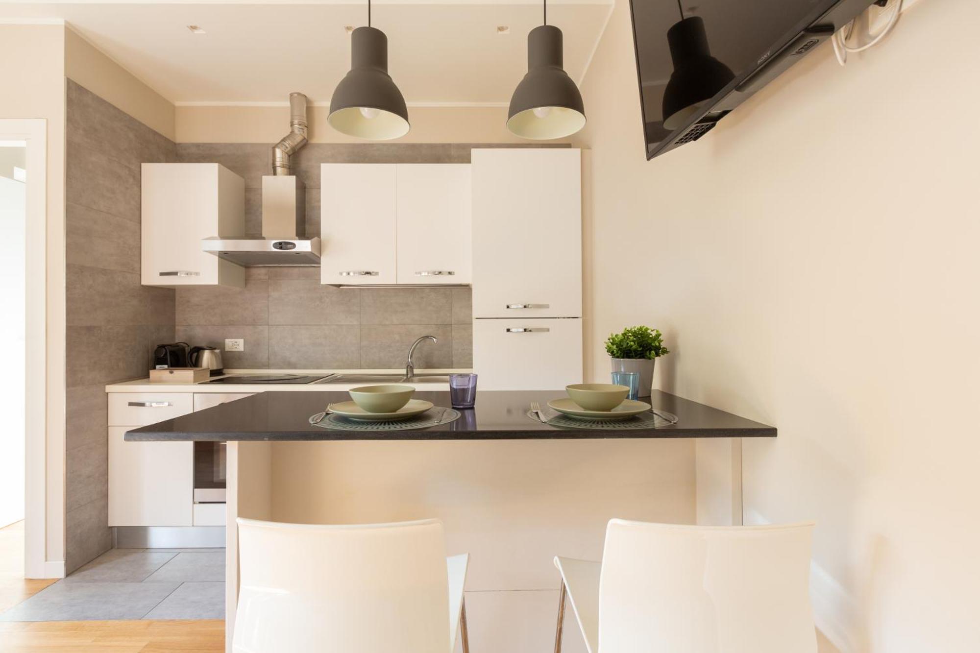 Porta Romana Lovely Apartment มิลาน ภายนอก รูปภาพ