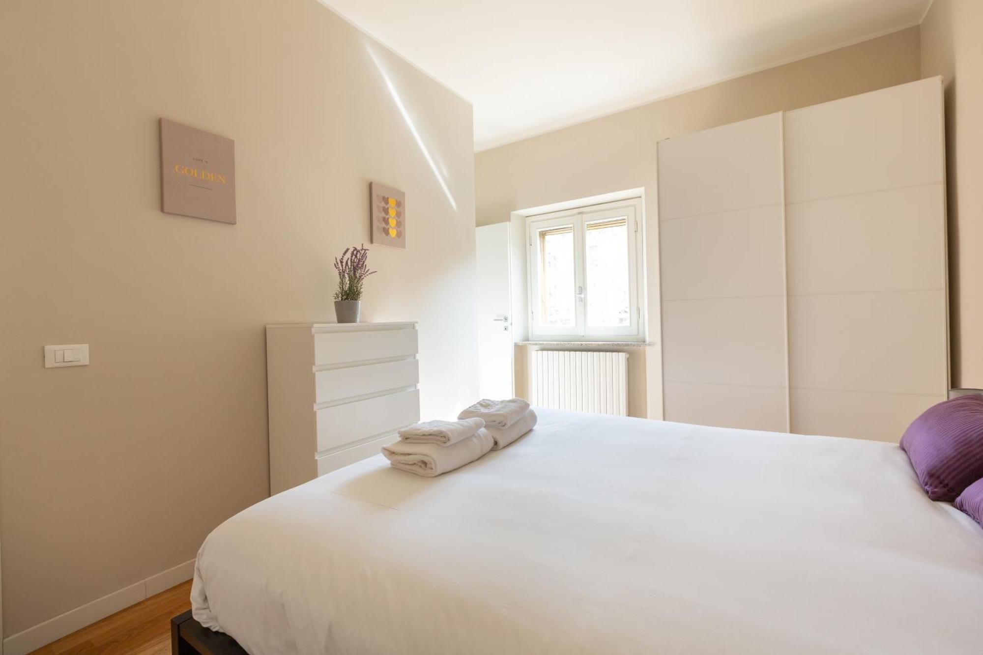 Porta Romana Lovely Apartment มิลาน ภายนอก รูปภาพ