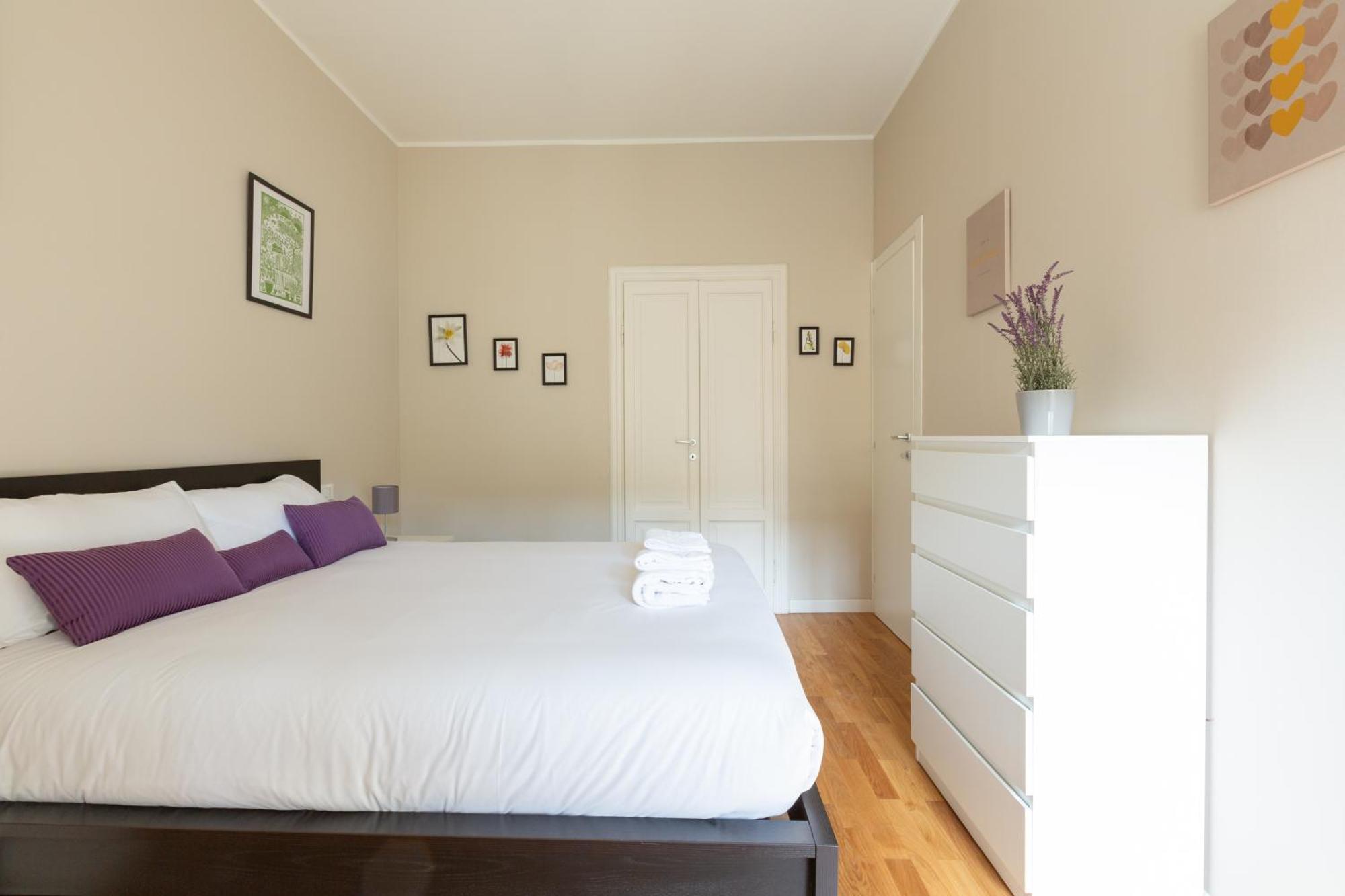 Porta Romana Lovely Apartment มิลาน ภายนอก รูปภาพ