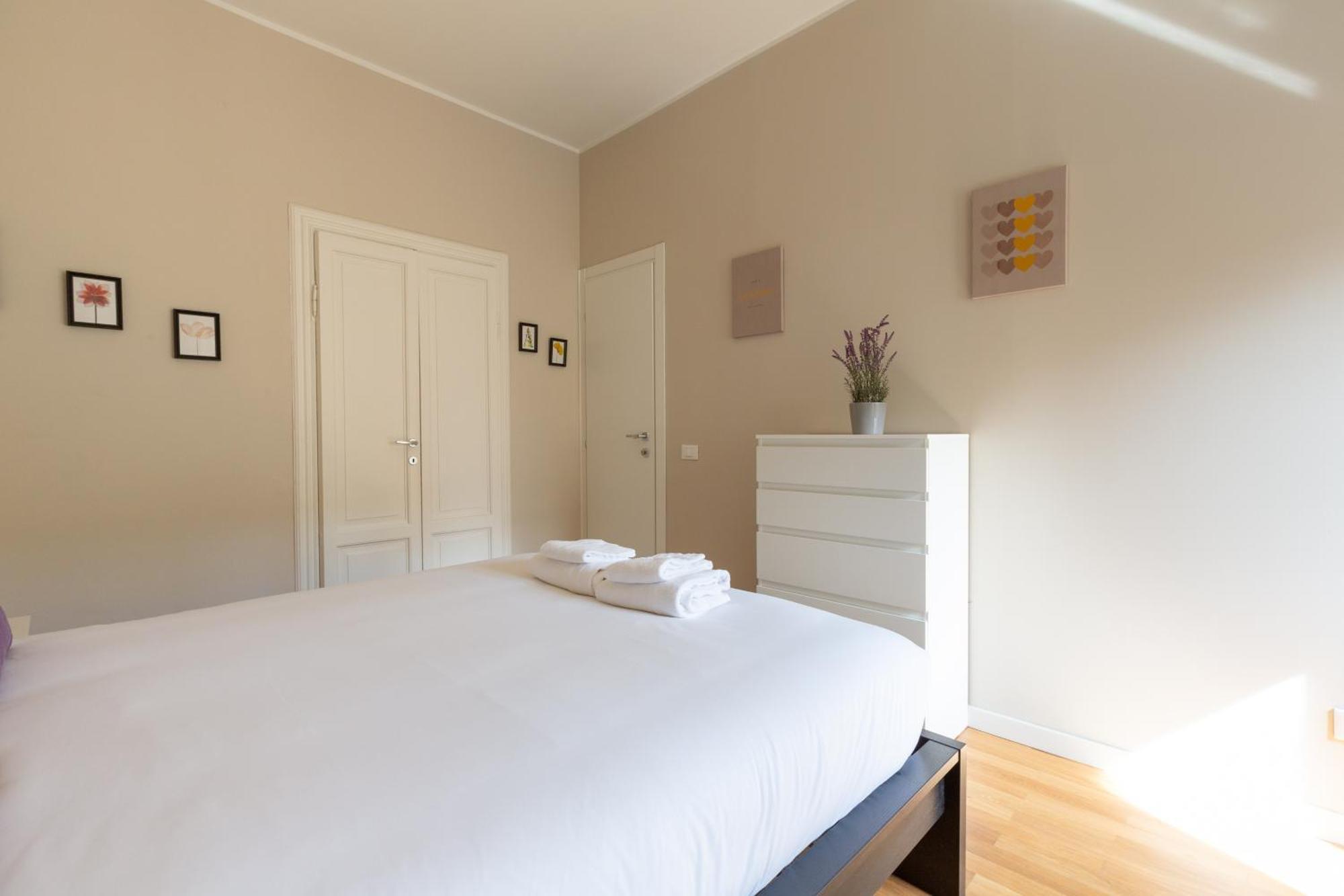Porta Romana Lovely Apartment มิลาน ภายนอก รูปภาพ