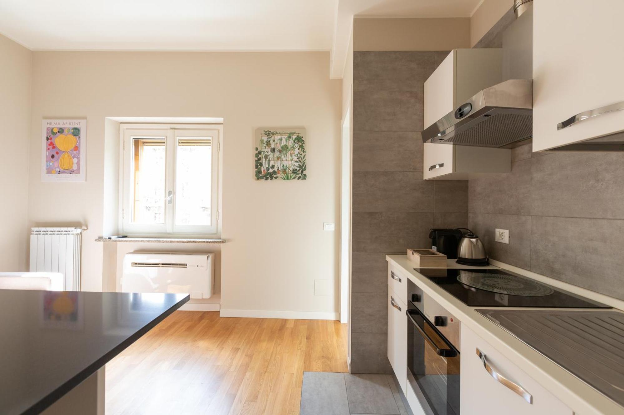 Porta Romana Lovely Apartment มิลาน ภายนอก รูปภาพ